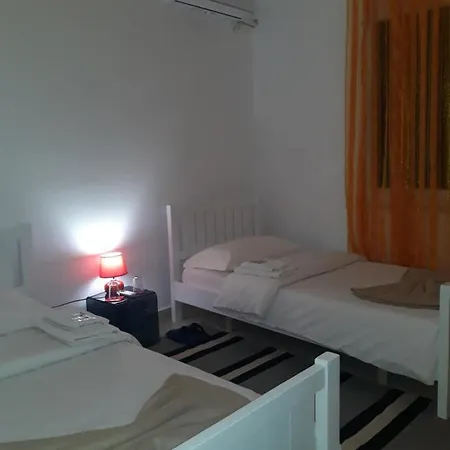 Bella Bed & Breakfast *